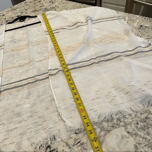 Torrid Ivory Metallic Neutral Stripe Ruana NWT - Picture 8 of 10